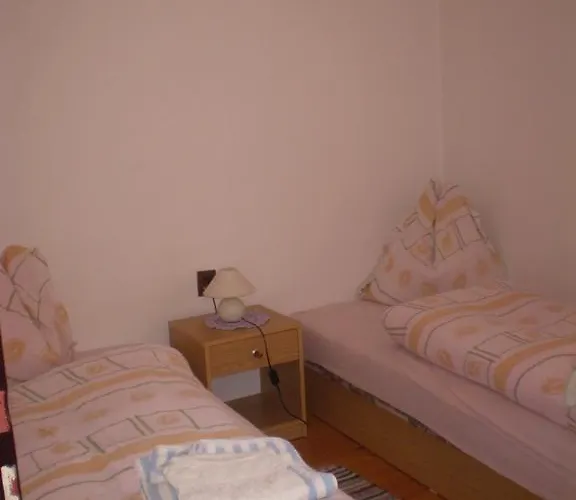 Pensjonat Tourov 3*